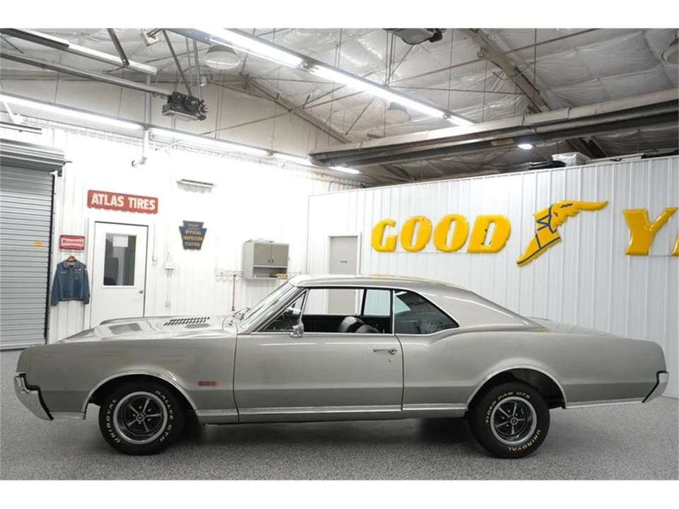 1967 Oldsmobile 442 1st Gen - Image 5 of 31