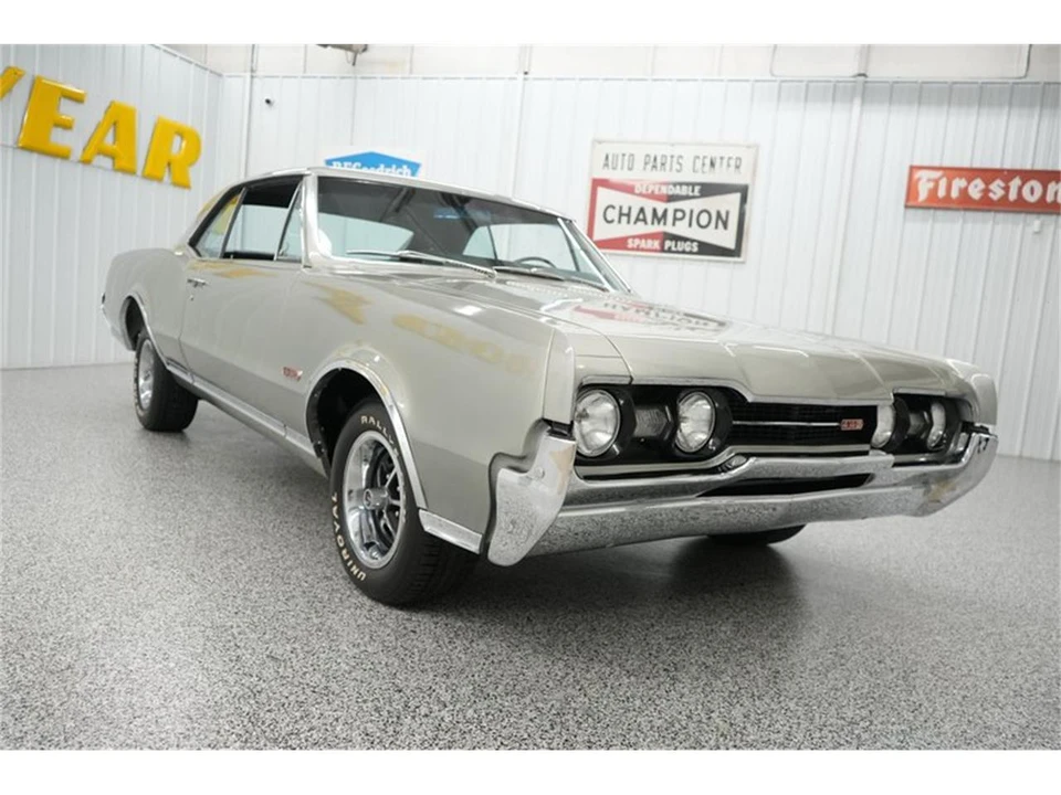 1967 Oldsmobile 442 1st Gen - Image 22 of 31