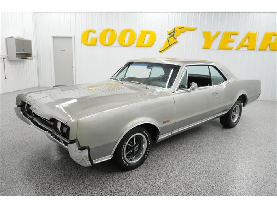 1967 Oldsmobile 442 1st Gen - Image 3 of 31