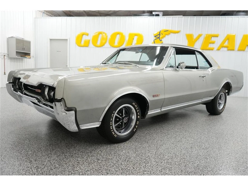 1967 Oldsmobile 442 1st Gen - Image 4 of 31