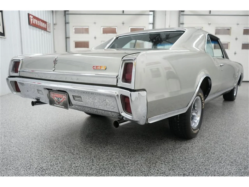 1967 Oldsmobile 442 1st Gen - Image 16 of 31