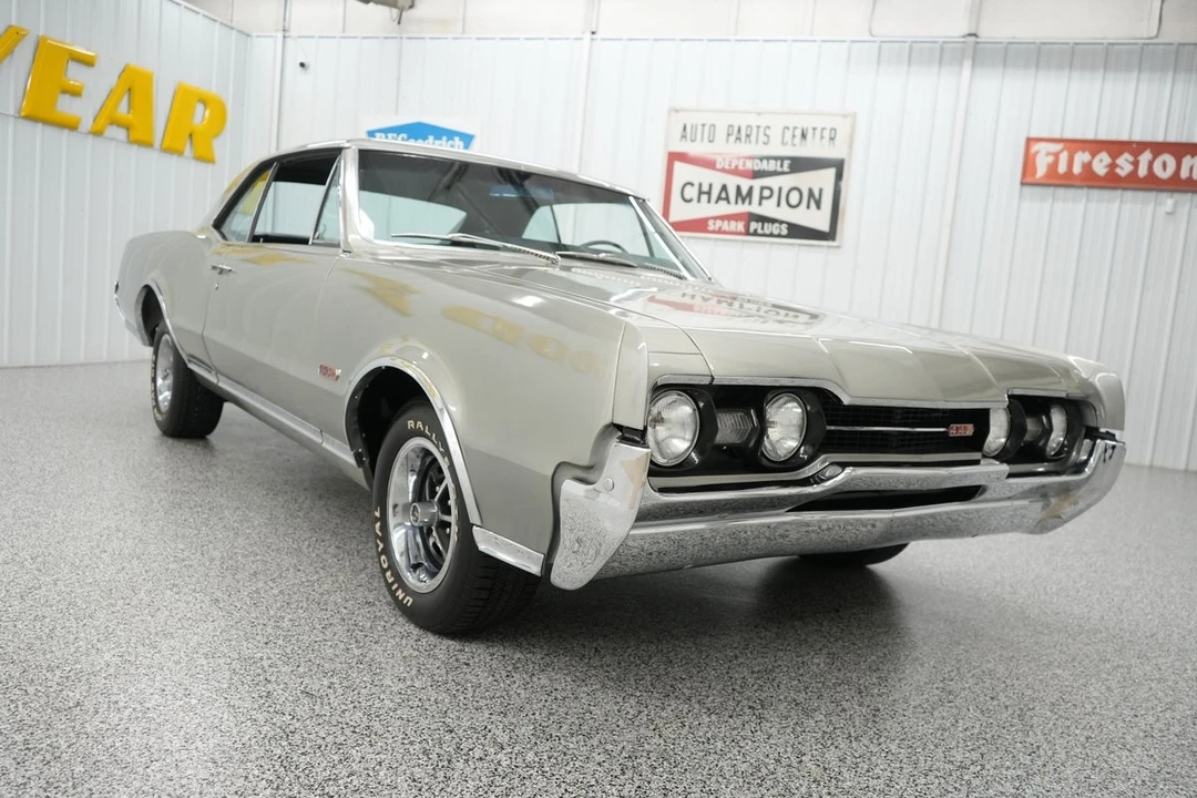 1967 Oldsmobile 442 1st Gen - Image 23 of 31
