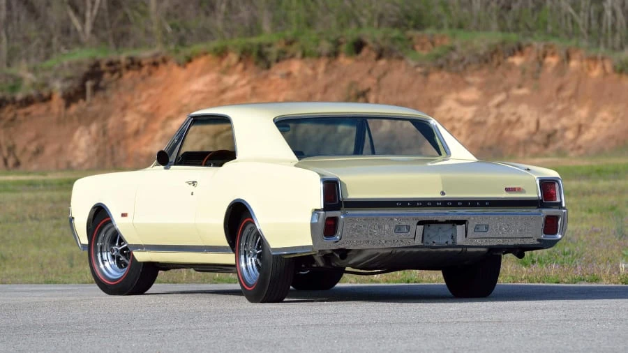 1967 Oldsmobile 442 1st Gen - Image 13 of 20