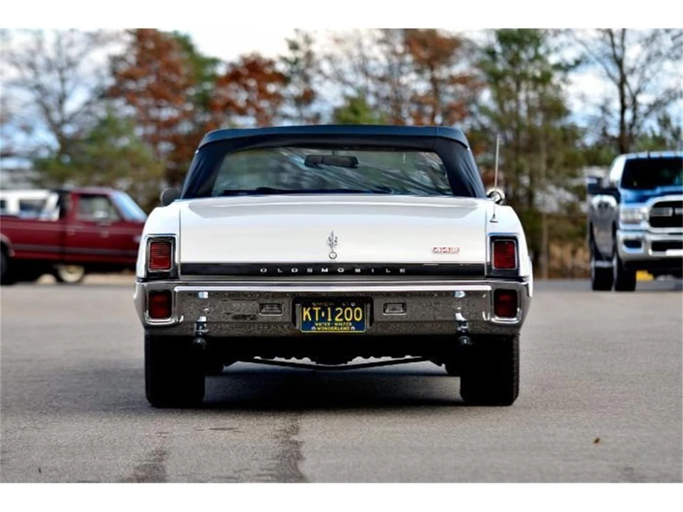 1967 Oldsmobile 442 1st Gen - Image 15 of 31