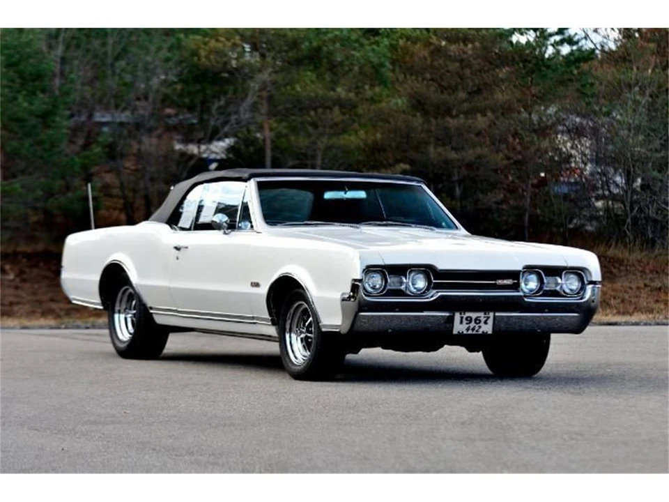 1967 Oldsmobile 442 1st Gen - Image 2 of 31