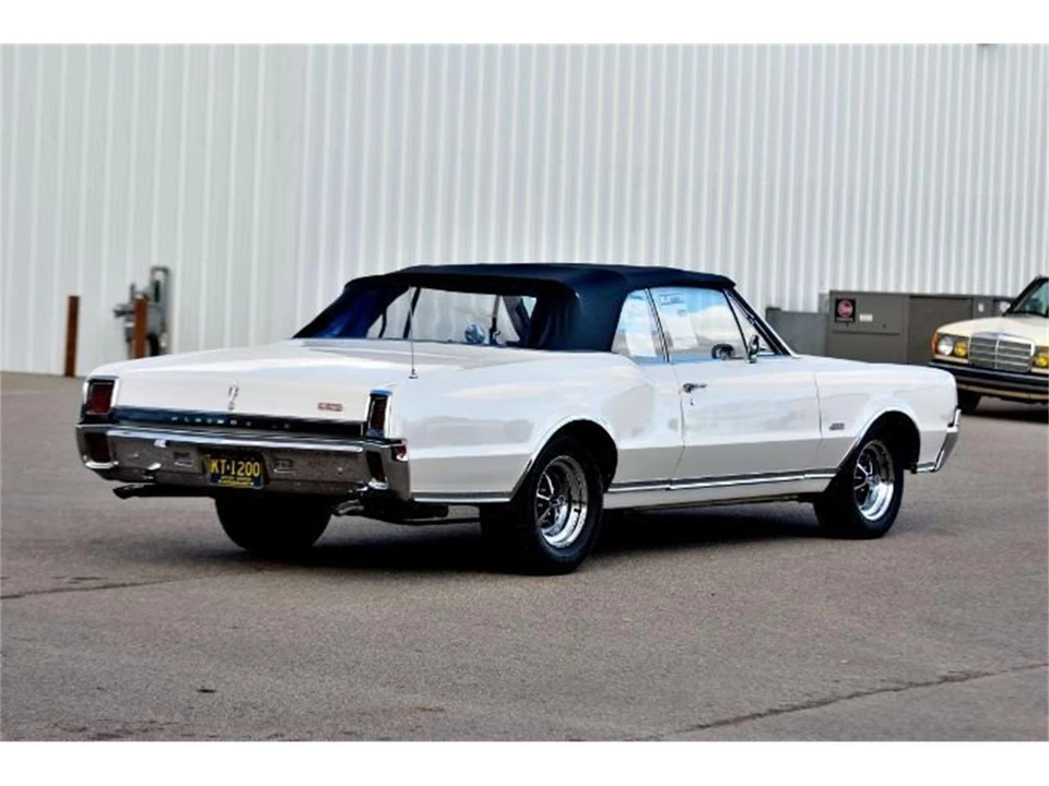 1967 Oldsmobile 442 1st Gen - Image 19 of 31
