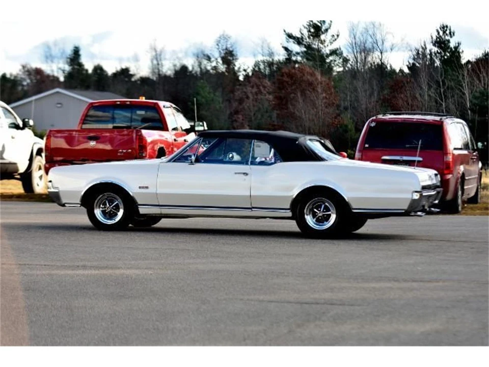 1967 Oldsmobile 442 1st Gen - Image 6 of 31