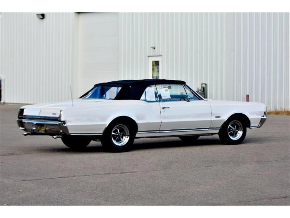 1967 Oldsmobile 442 1st Gen - Image 17 of 31