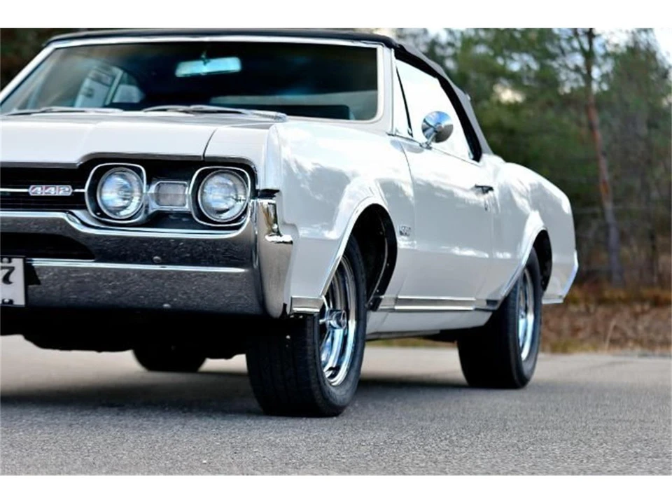 1967 Oldsmobile 442 1st Gen - Image 12 of 31