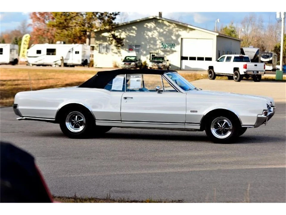 1967 Oldsmobile 442 1st Gen - Image 22 of 31