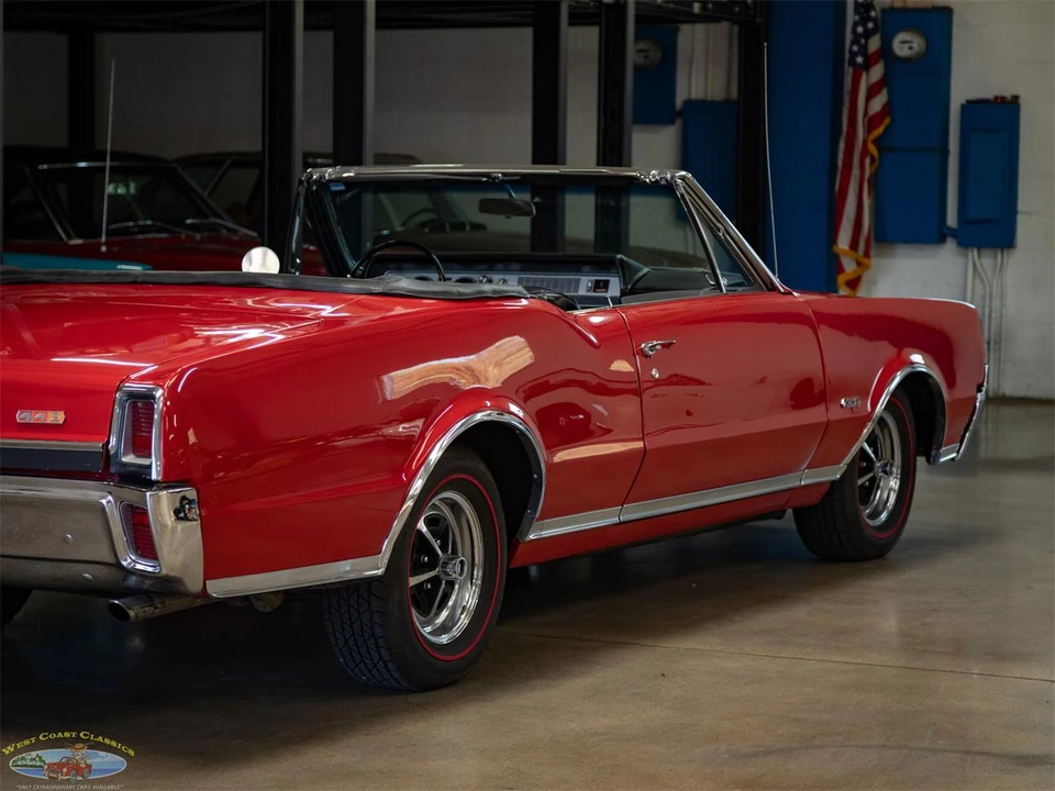 1967 Oldsmobile 442 1st Gen - Image 26 of 31