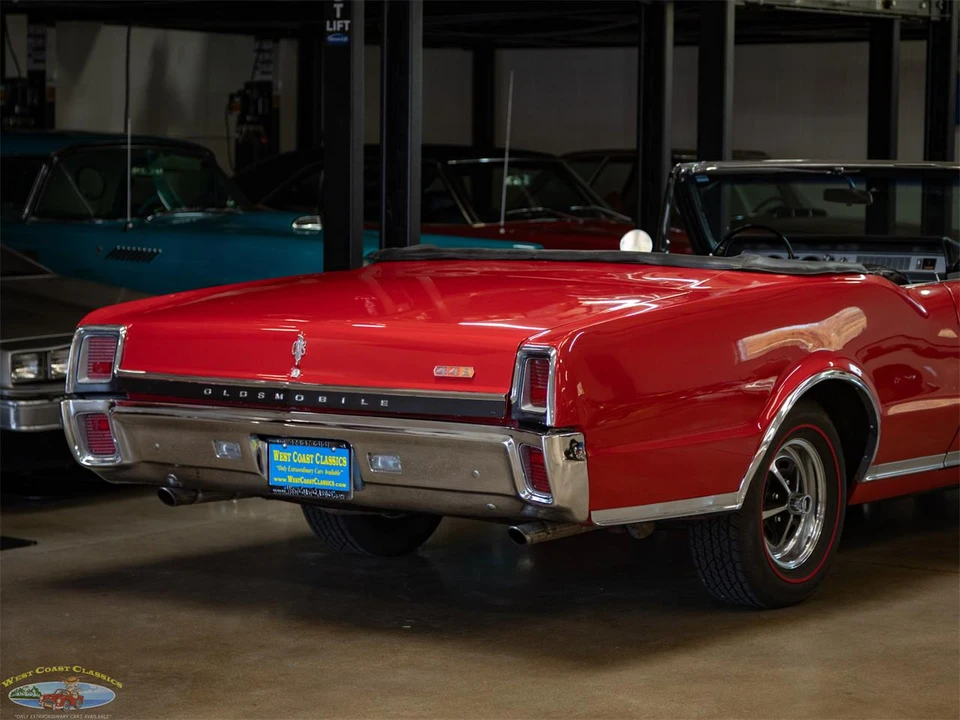 1967 Oldsmobile 442 1st Gen - Image 25 of 31