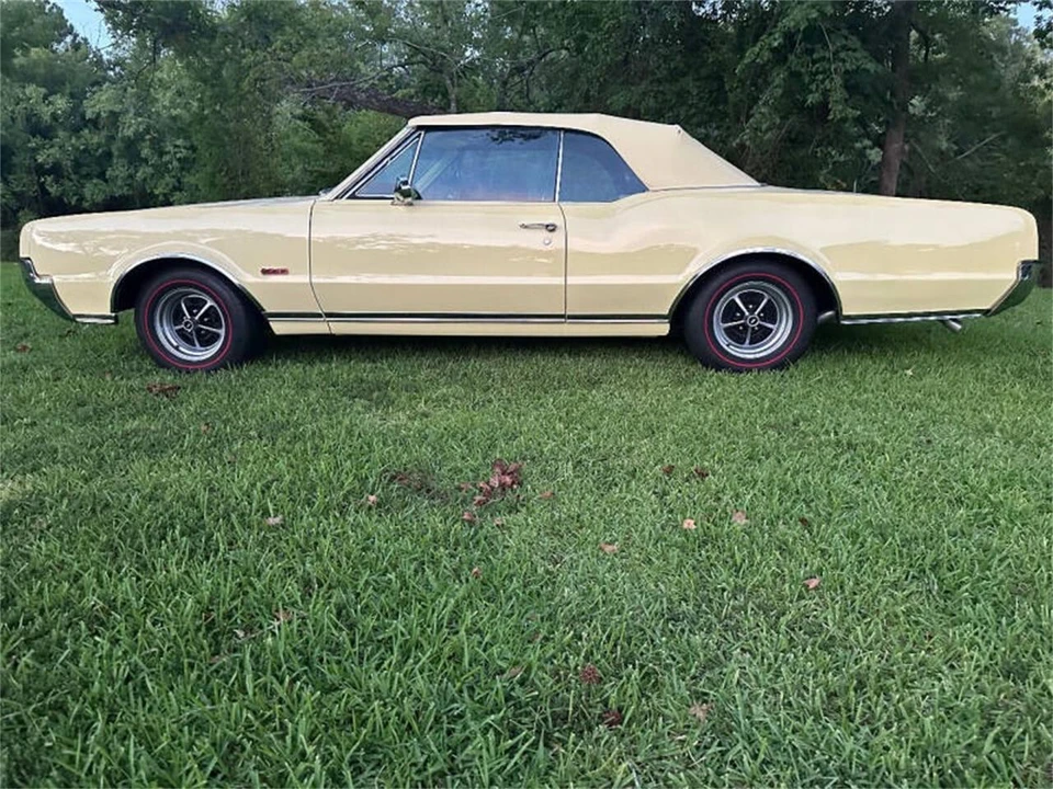 1967 Oldsmobile 442 1st Gen - Image 2 of 8