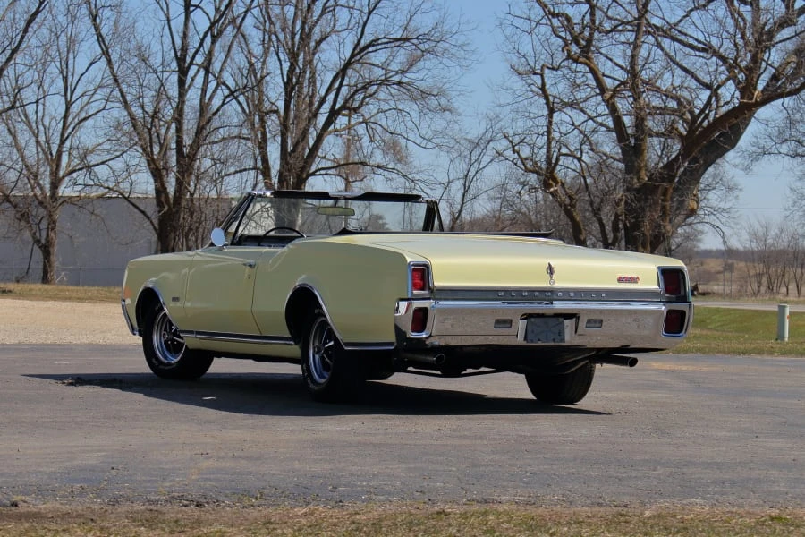 1967 Oldsmobile 442 1st Gen - Image 15 of 31