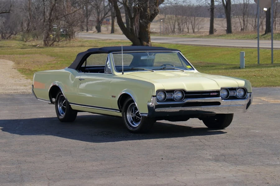 1967 Oldsmobile 442 1st Gen - Image 13 of 31