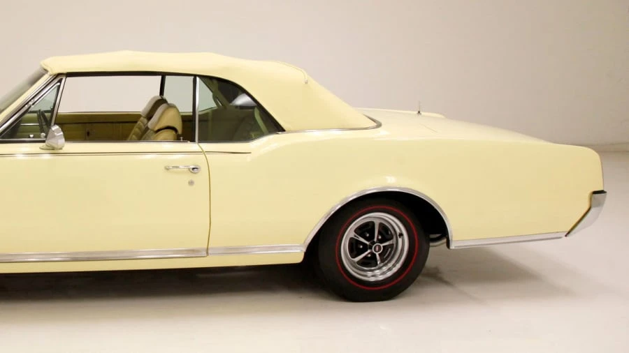 1967 Oldsmobile 442 1st Gen - Image 23 of 31