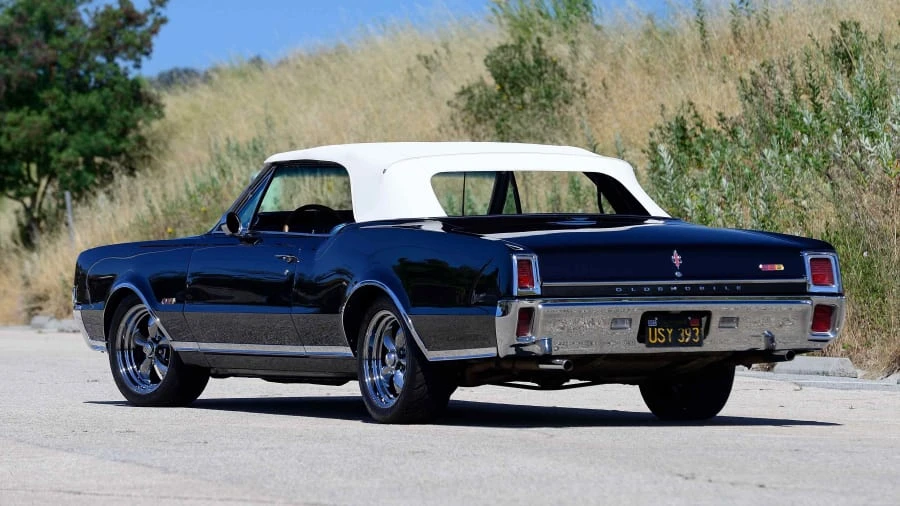 1967 Oldsmobile 442 1st Gen - Image 11 of 12