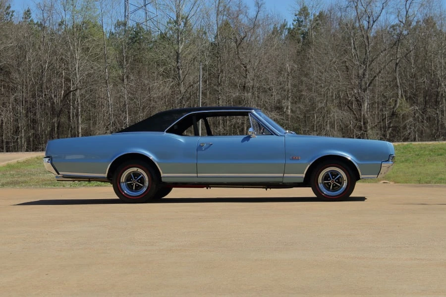 1967 Oldsmobile 442 1st Gen - Image 13 of 31