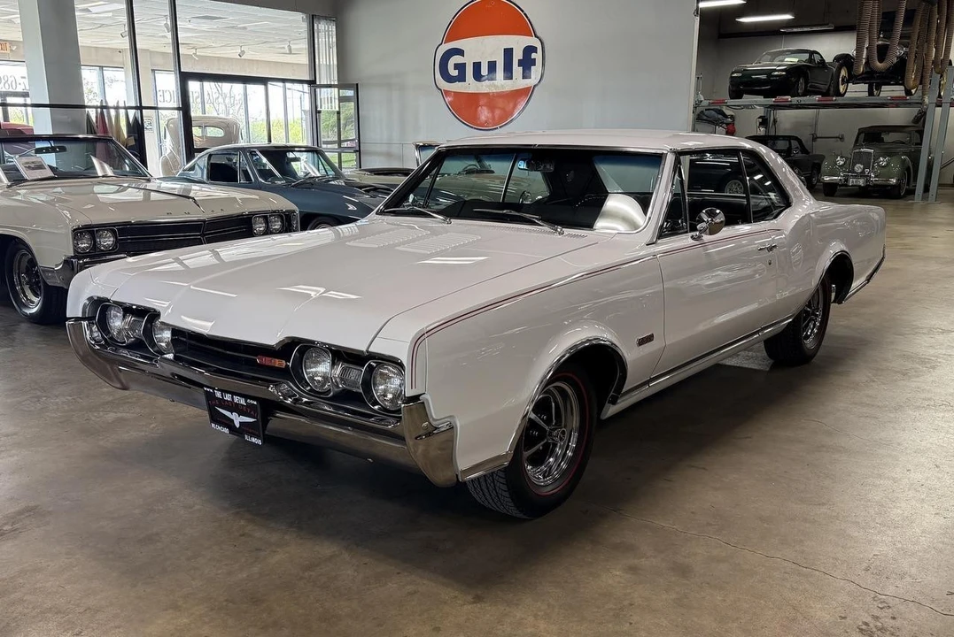 1967 Oldsmobile 442 1st Gen - Image 3 of 31