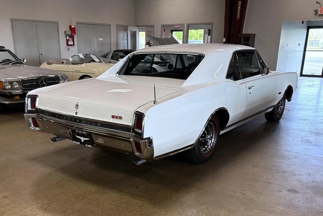 1967 Oldsmobile 442 1st Gen - Image 30 of 31
