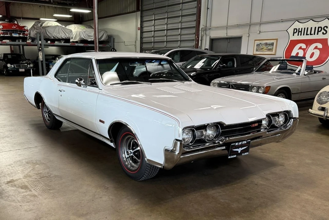 1967 Oldsmobile 442 1st Gen - Image 15 of 31