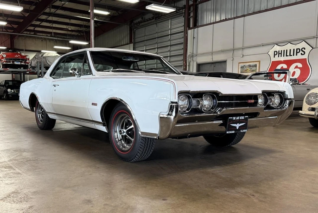 1967 Oldsmobile 442 1st Gen - Image 14 of 31