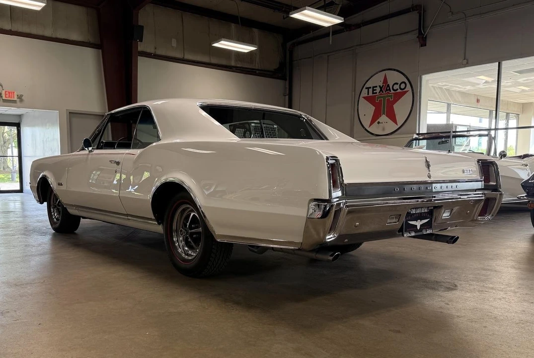 1967 Oldsmobile 442 1st Gen - Image 24 of 31