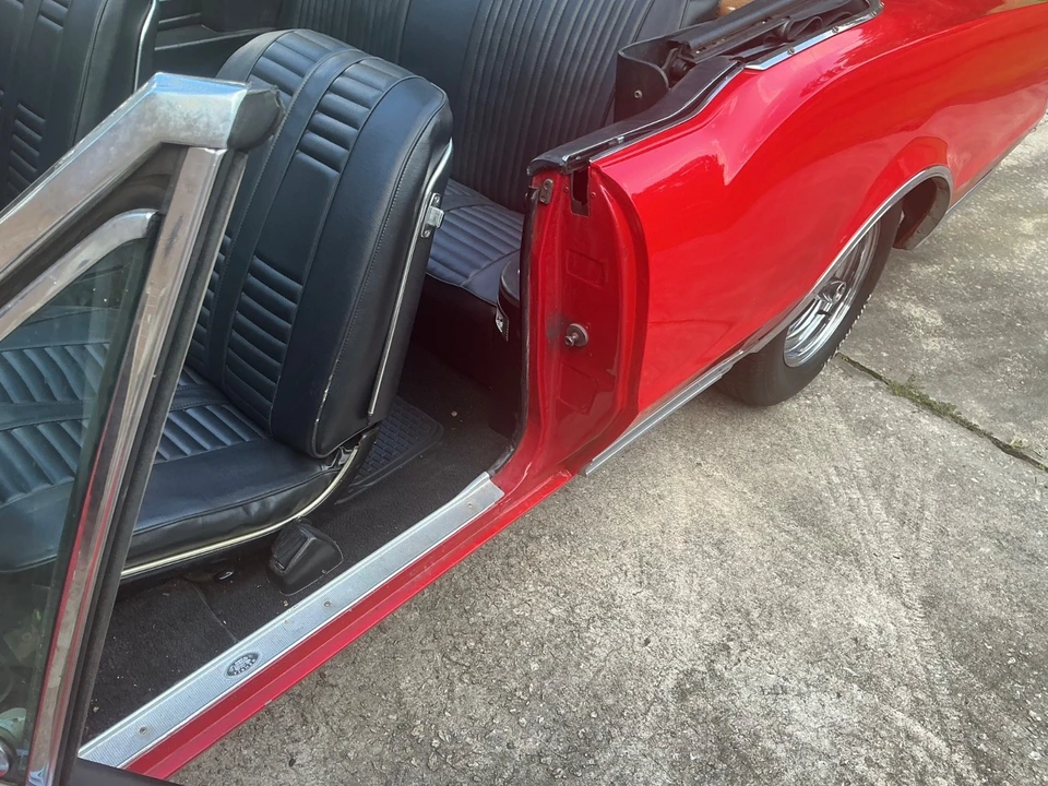 1967 Oldsmobile Cutlass Supreme - Image 13 of 31