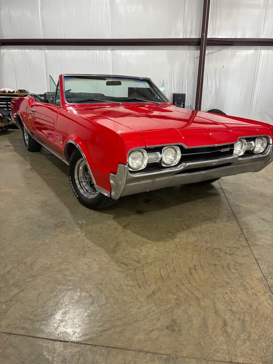 1967 Oldsmobile Cutlass Supreme - Image 4 of 31