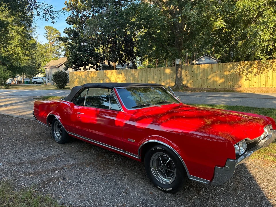 1967 Oldsmobile Cutlass Supreme - Image 8 of 31
