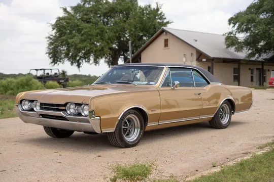 1967 Oldsmobile 442 Holiday Coupe