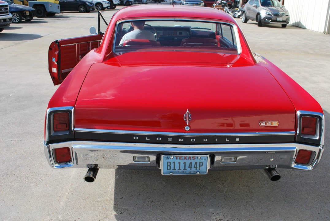1967 Oldsmobile 442 1st Gen - Image 9 of 31
