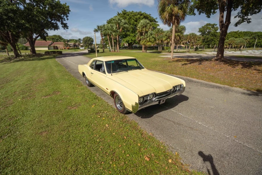 1967 Oldsmobile 442 1st Gen - Image 16 of 31