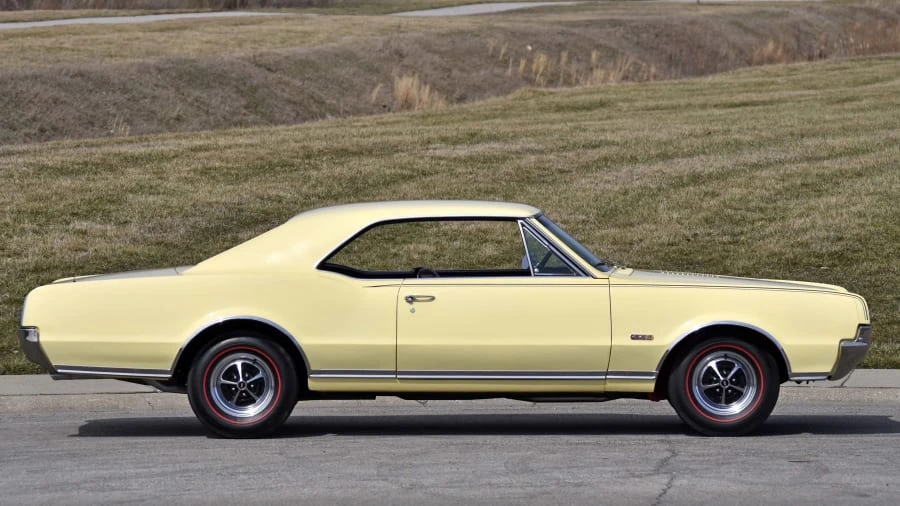 1967 Oldsmobile 442 1st Gen - Image 9 of 12