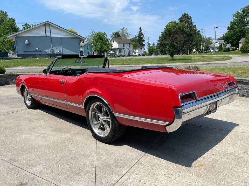 1967 Oldsmobile 88 - Image 6 of 31
