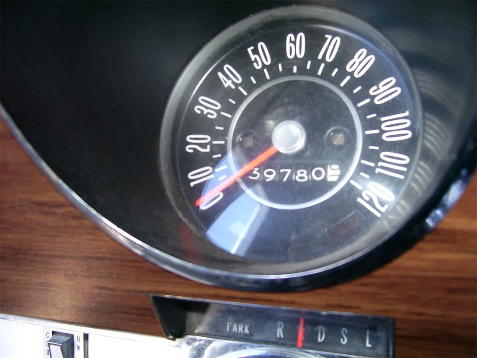 1967 Oldsmobile 98 - Image 4 of 14