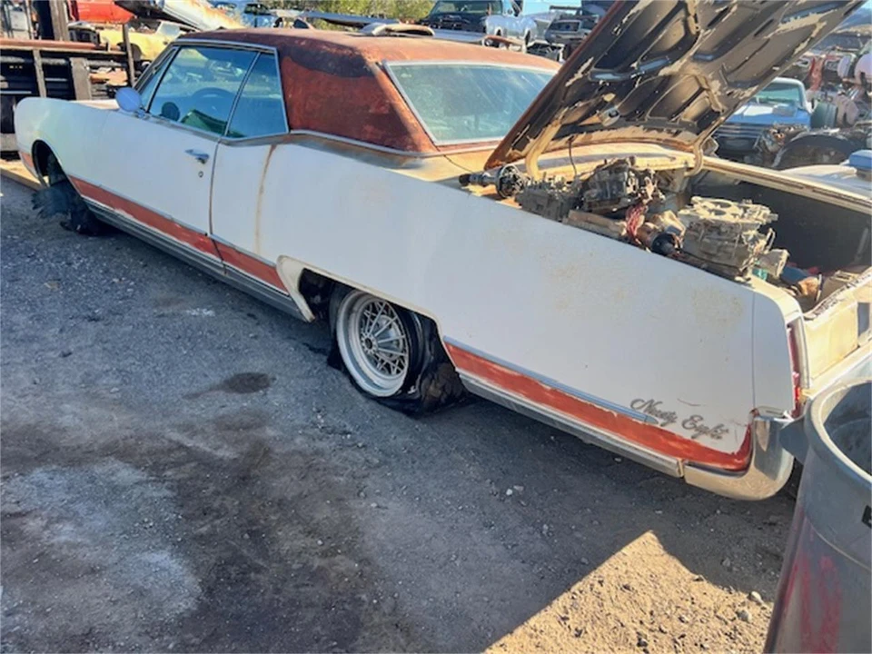 1967 Oldsmobile 98 - Image 3 of 13