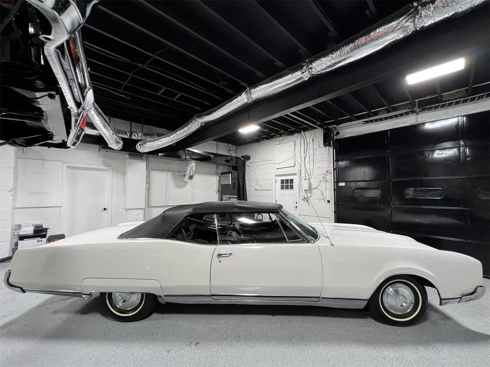 1967 Oldsmobile 98 - Image 14 of 31