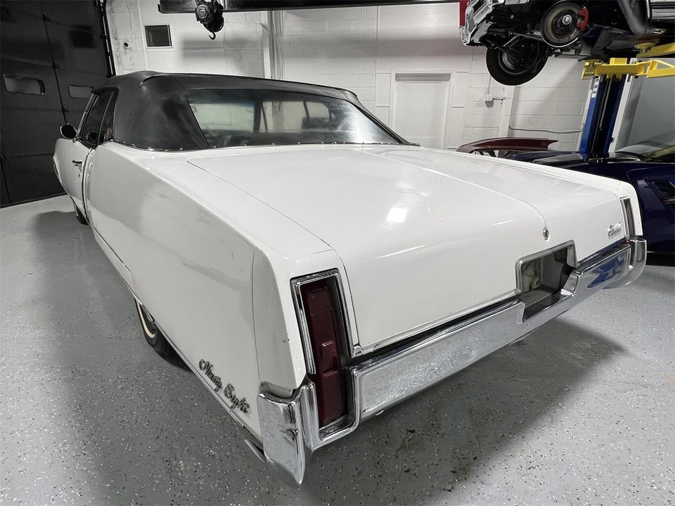 1967 Oldsmobile 98 - Image 21 of 31
