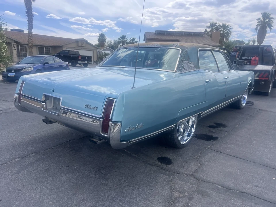 1967 Oldsmobile 98 - Image 2 of 17