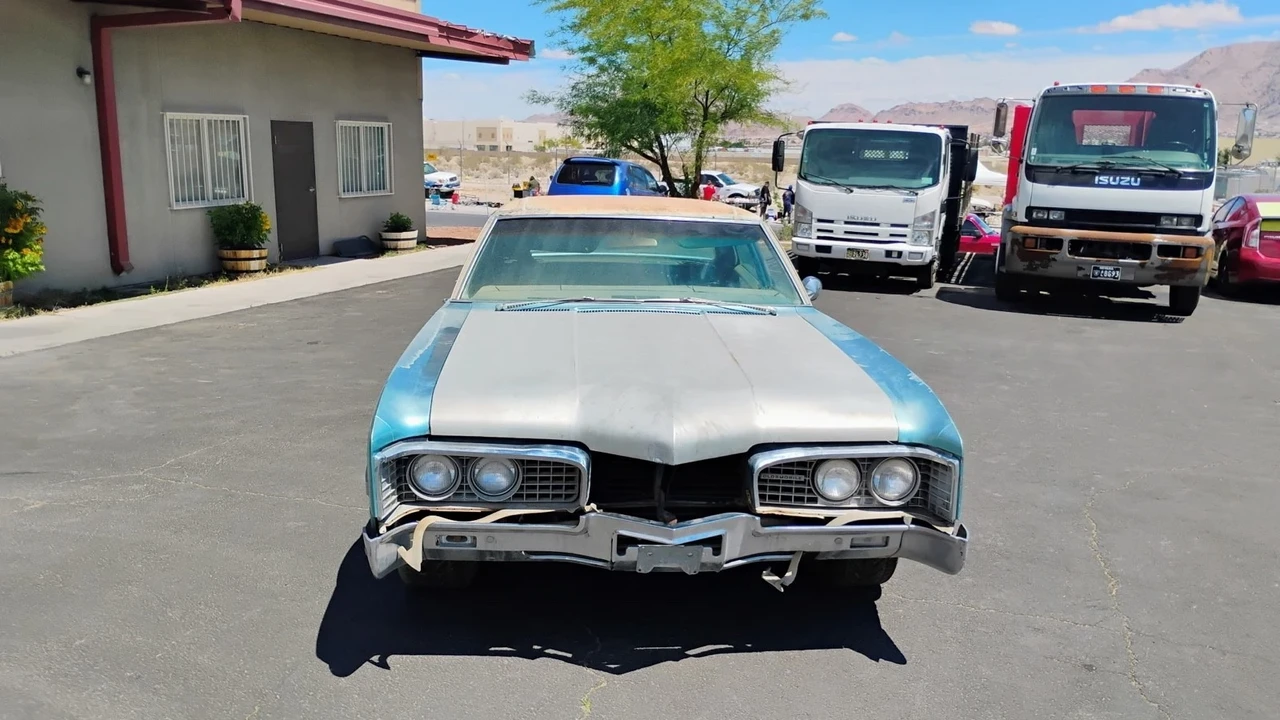 1967 Oldsmobile 98 - Image 10 of 17