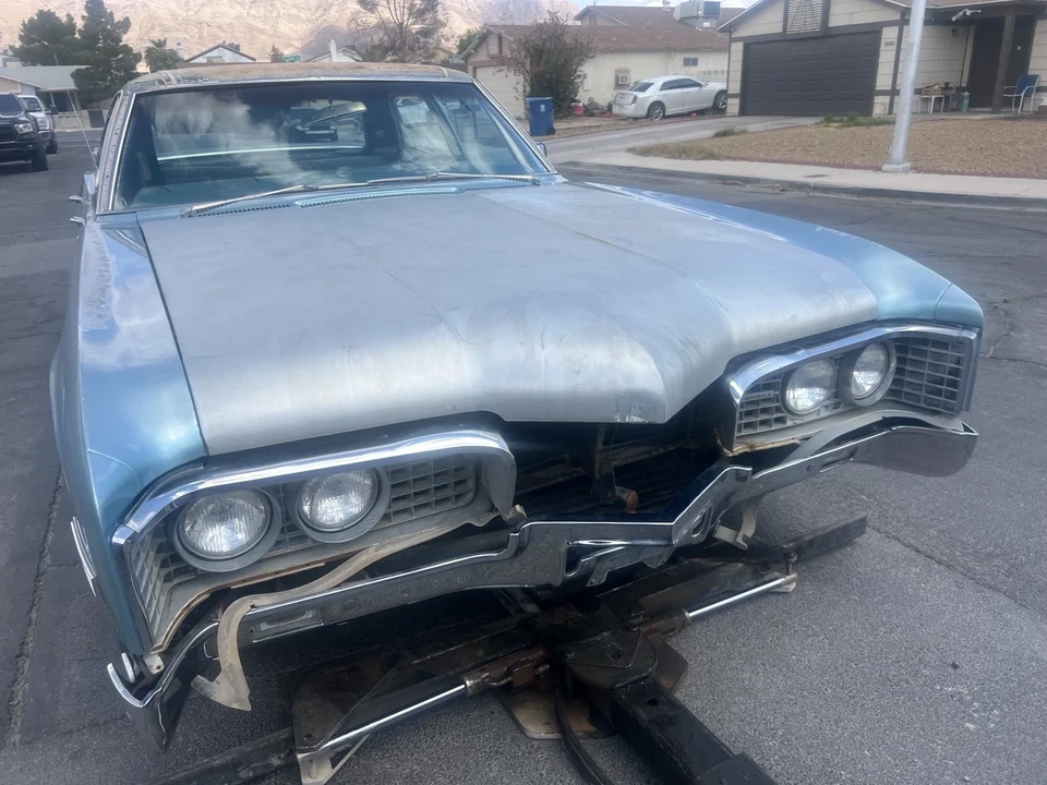 1967 Oldsmobile 98 - Image 4 of 17