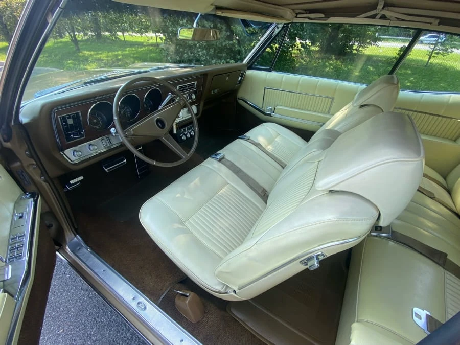 1967 Oldsmobile 98 - Image 9 of 17