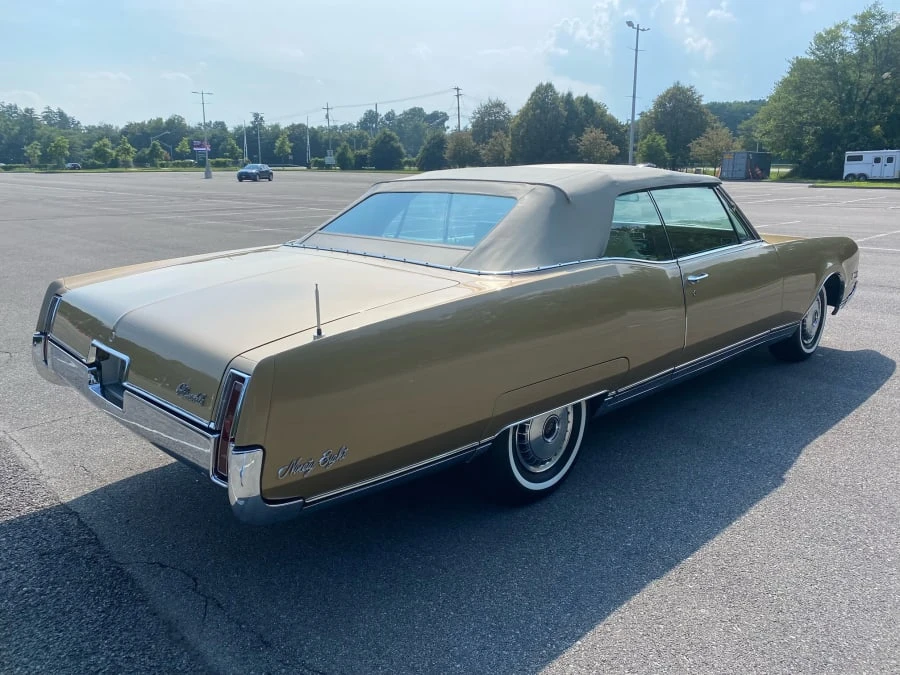 1967 Oldsmobile 98 - Image 3 of 17