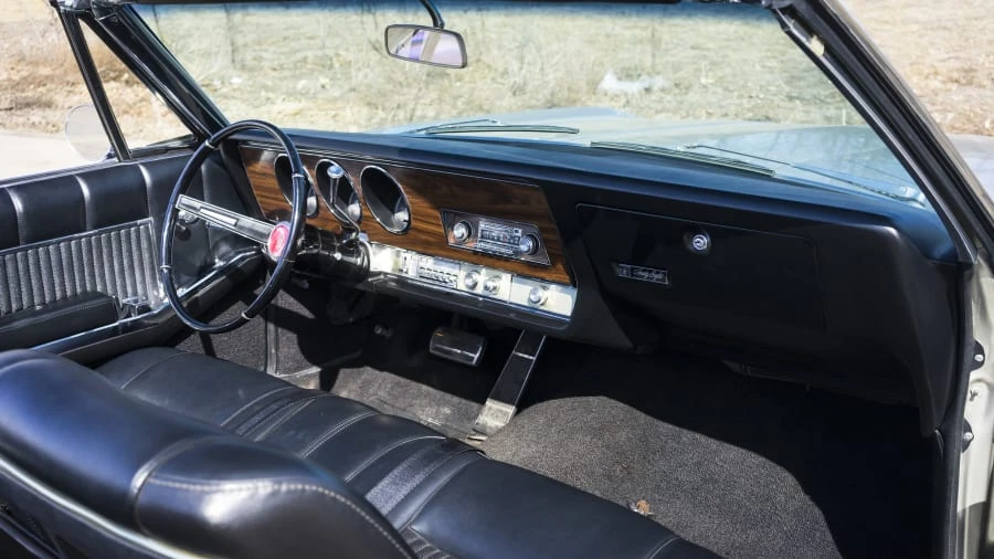1967 Oldsmobile 98 - Image 5 of 12