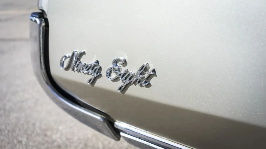1967 Oldsmobile 98 - Image 10 of 12