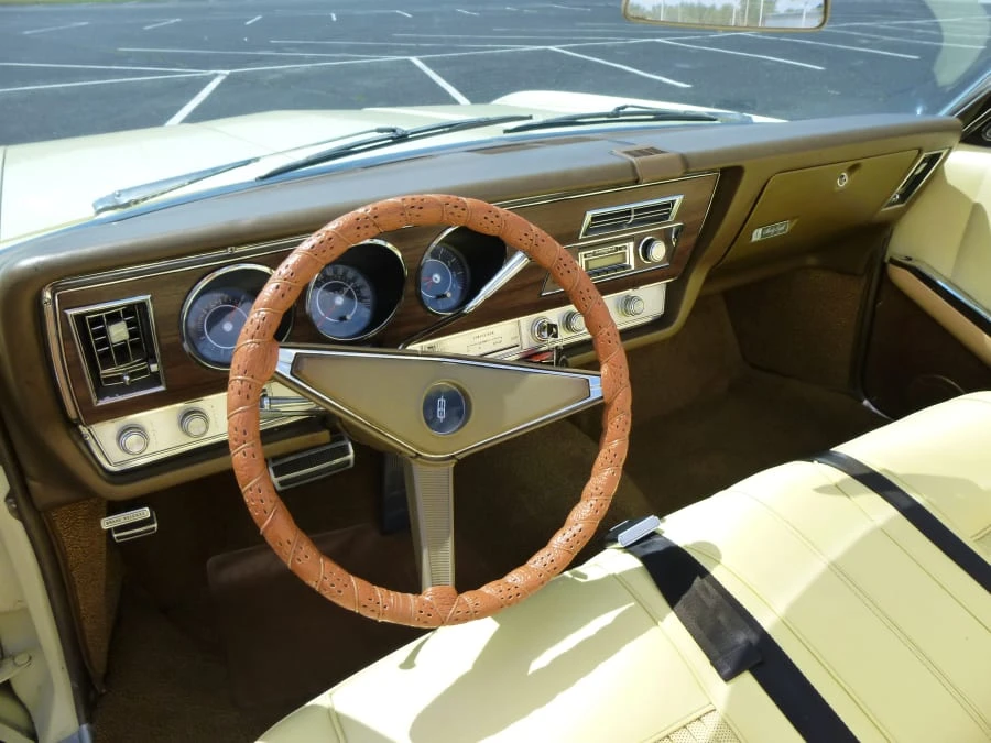 1967 Oldsmobile 98 - Image 3 of 6