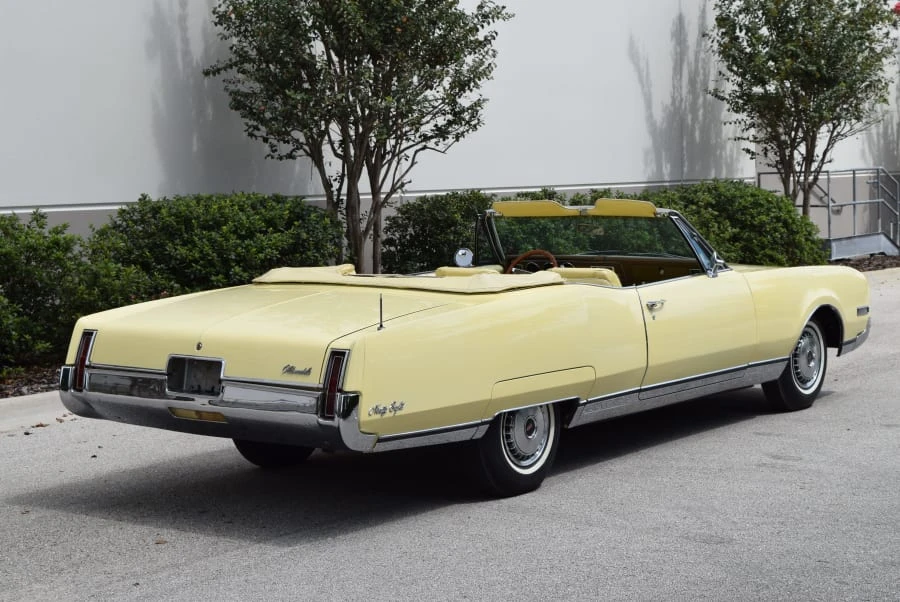 1967 Oldsmobile 98 - Image 3 of 8