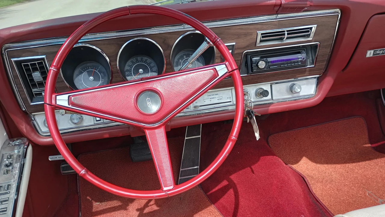 1967 Oldsmobile 98 - Image 3 of 17