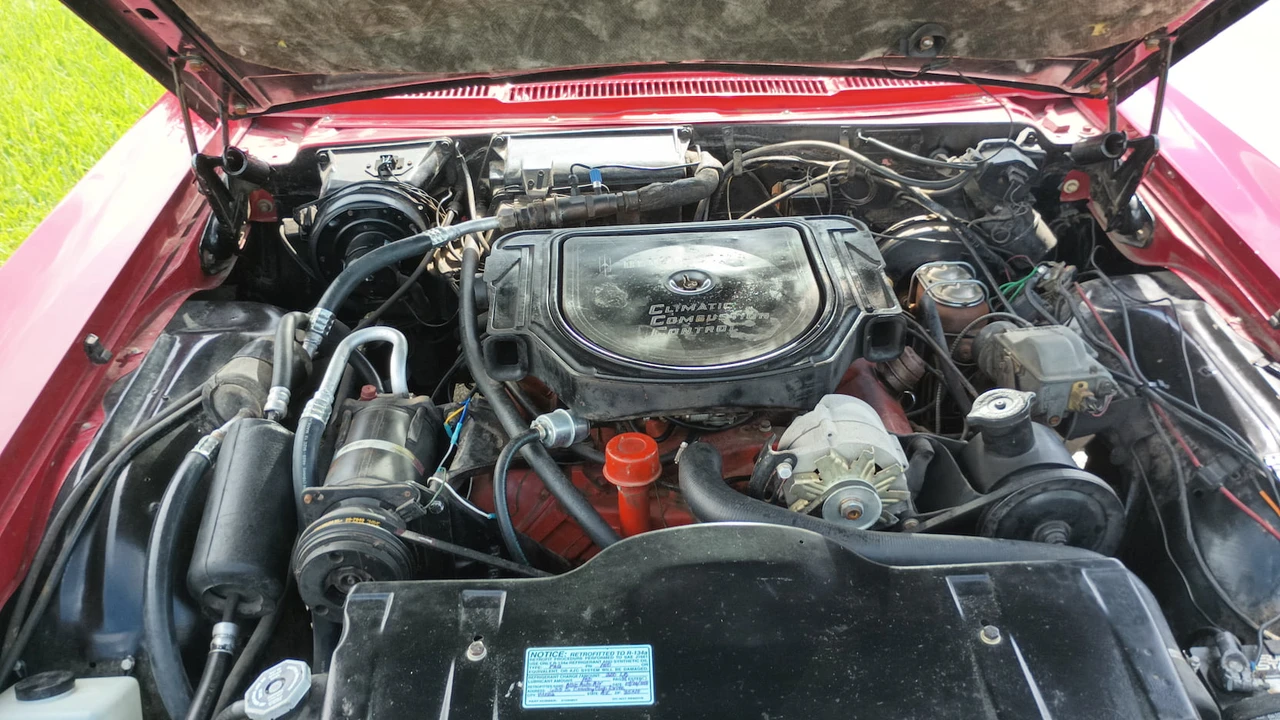 1967 Oldsmobile 98 - Image 8 of 17
